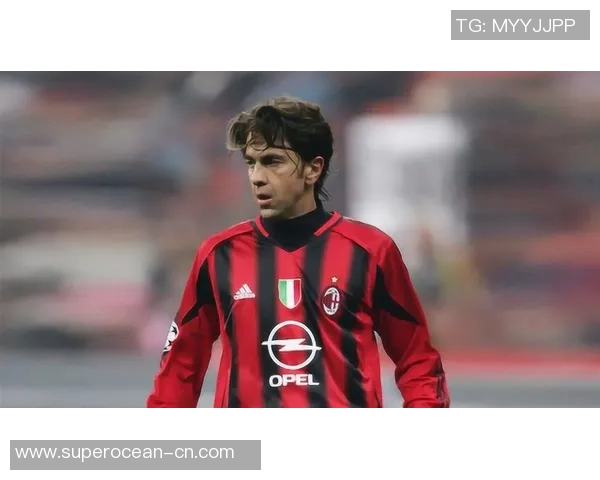 足球球星Lucy成长历程与赛场辉煌瞬间全景解析